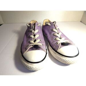 Girl's Purple Converse All-Star Shoe's Size 3 Hardly Worn.